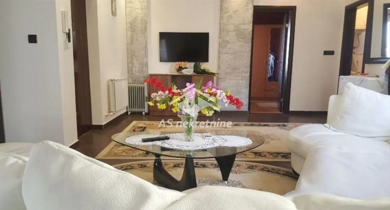Izdavanje, dvosoban stan, 53m², Lekino Brdo, Voždovac Sve Podlokacije