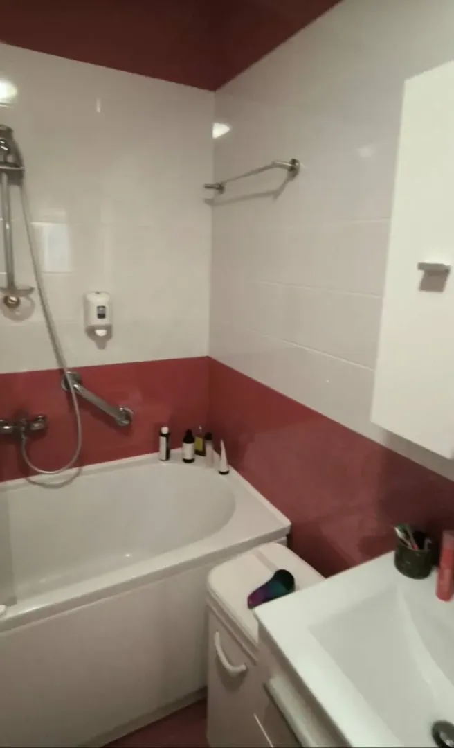 Rent, one bedroom apartment, 80m², Bečići, Budva