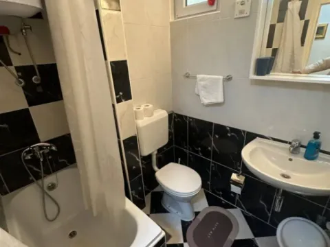 Sale, one bedroom apartment, 42m², Petrovac, Budva - image 10