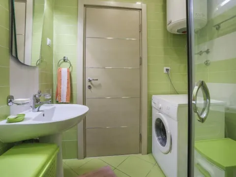 Rent, one bedroom apartment, 50m², Budva, Crna Gora - image 10