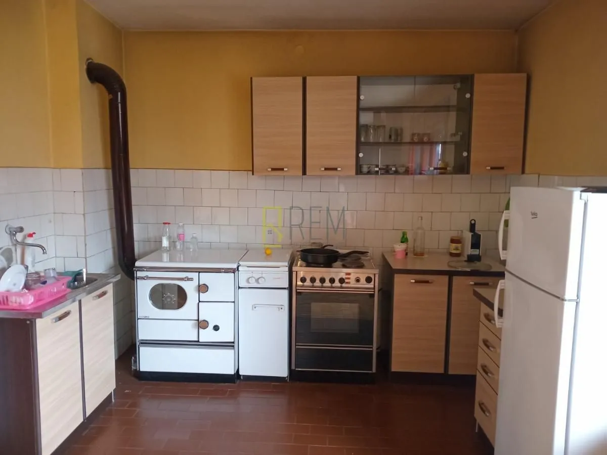 Prodaja, trosoban stan, 90m², Zagorič, Podgorica