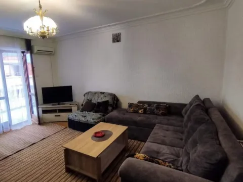 Izdavanje, jednosoban stan, 60m2, Velji Vinogradi, Budva