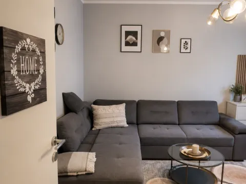 Prodaja, jednosoban stan, 53m², Centar, Podgorica - image 2