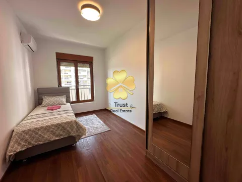 Izdavanje, dvosoban stan, 72m², Master Kvart, Podgorica - image 10