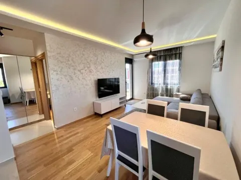 Izdavanje, dvosoban stan, 53m², City Kvart, Podgorica - image 3