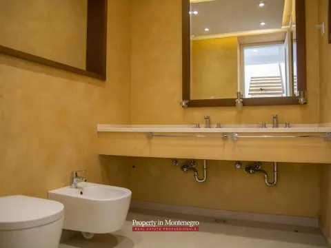 Prodaja, kuća, 585m², Stoliv, Kotor - image 24