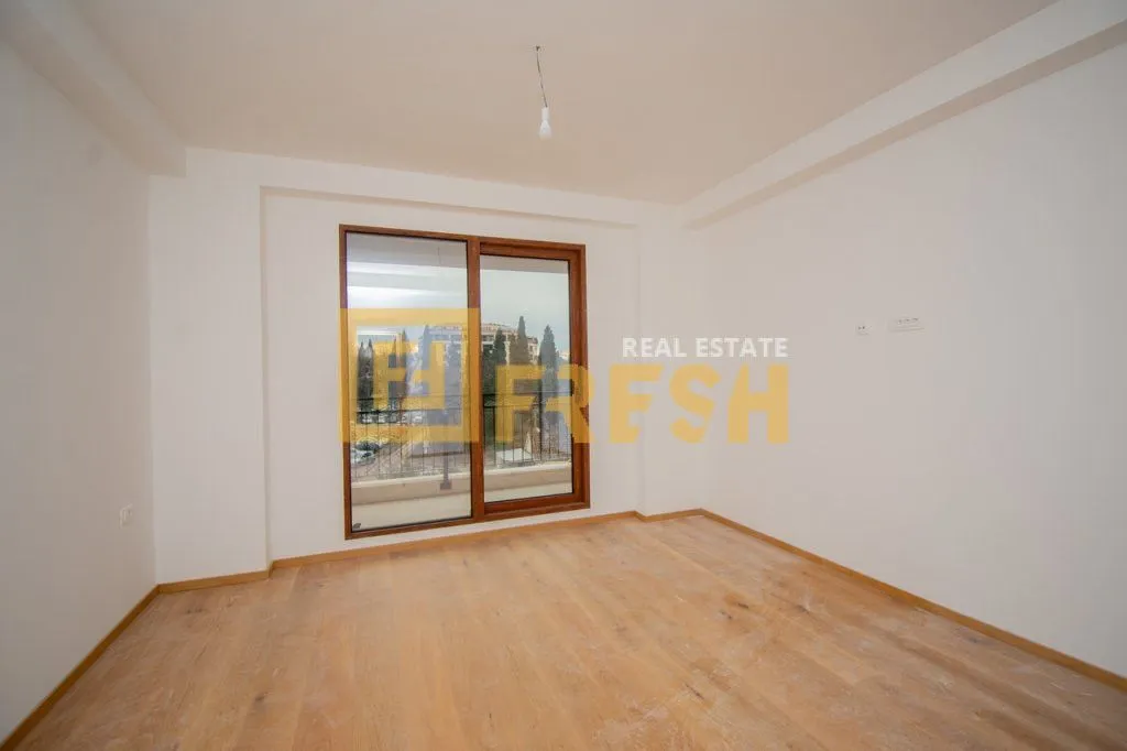 Rent, four bedroom apartment, 150m², Centar, Podgorica