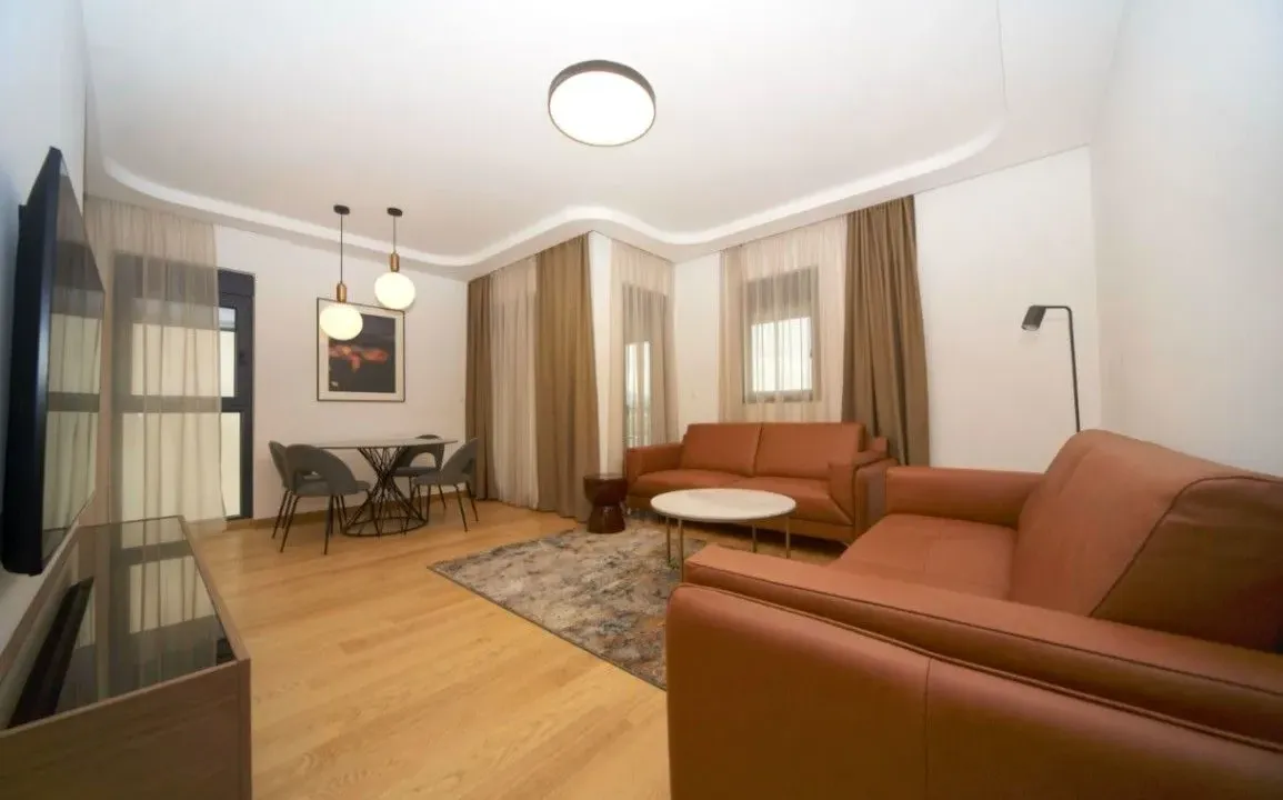 Izdavanje, dvosoban stan, 74m², New City, Podgorica