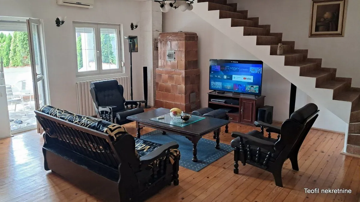 Prodaja, kuća, 400m², Zemun Sve Podlokacije, Beograd