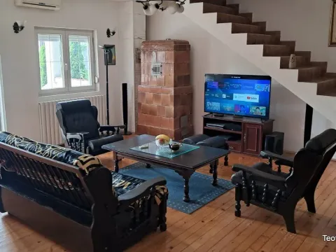 Sale, house, 400m², Zemun Sve Podlokacije, Beograd