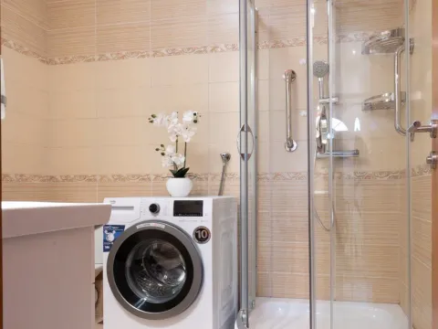 Izdavanje, dvosoban stan, 60m², Pod Kuk, Tivat - image 11