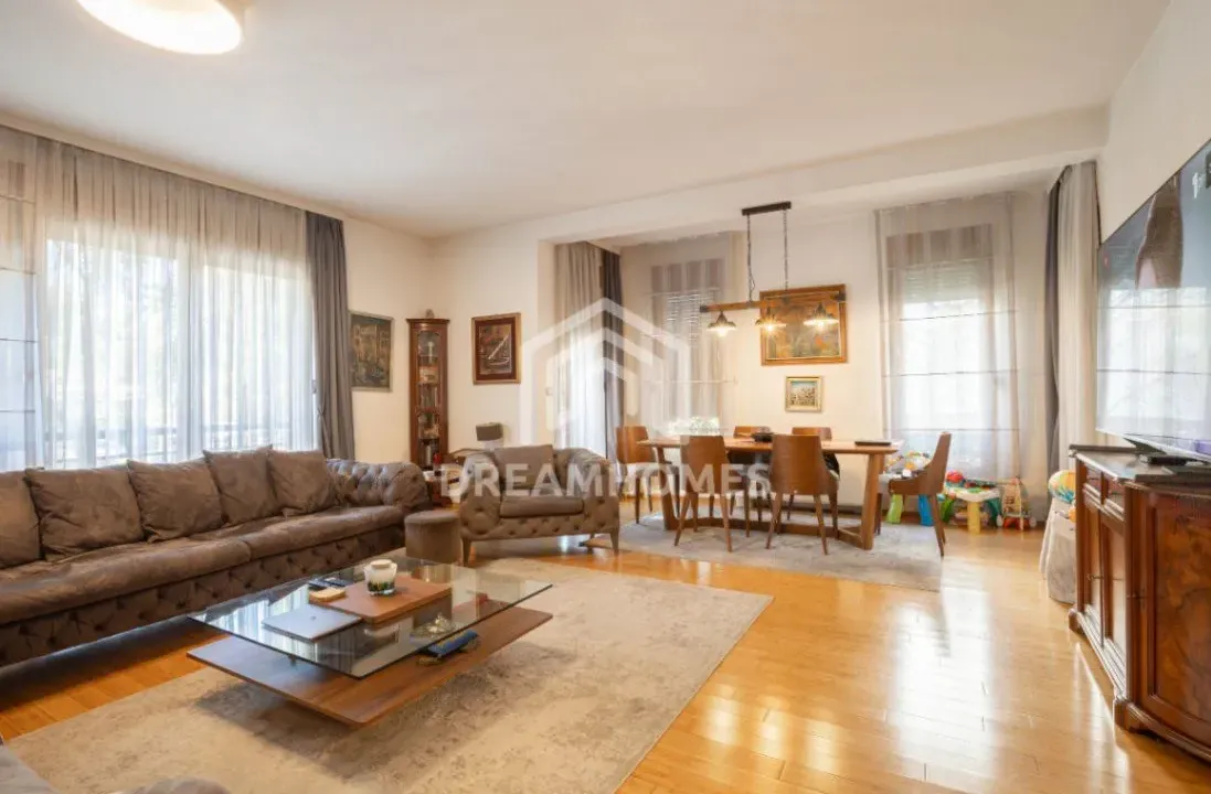 Prodaja, trosoban stan, 141m², Preko Morače, Podgorica