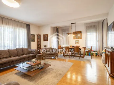 Prodaja, trosoban stan, 141m², Preko Morače, Podgorica