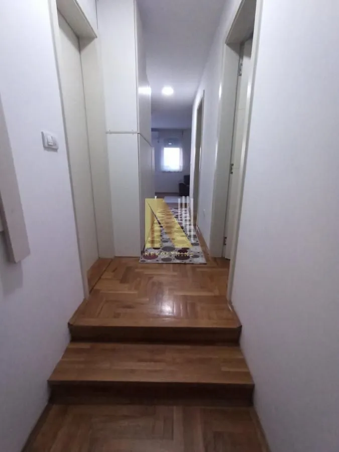 Izdavanje, dvosoban stan, 50m², Sajmište, Novi Sad