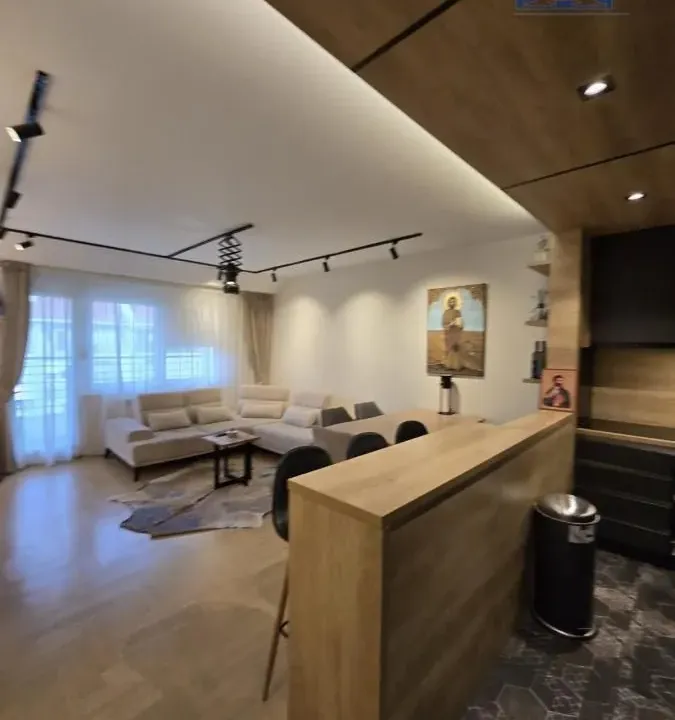 Sale, apartment, 99m², Grbavica, Novi Sad Sve Podlokacije