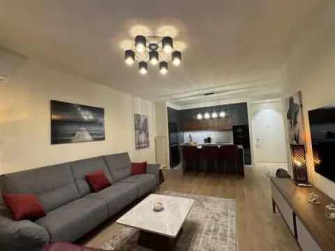 Izdavanje, trosoban stan, 86m², Beograd Na Vodi, Beograd - image 1