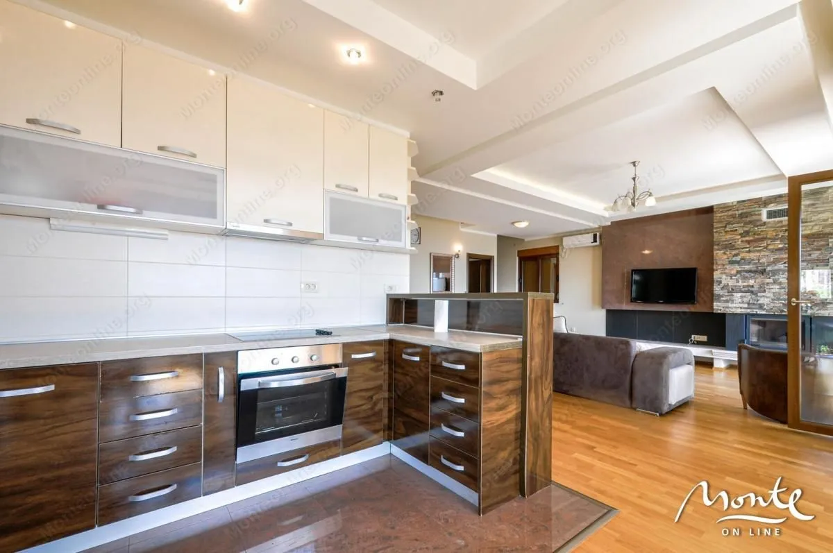 Prodaja, kuća, 227m², Zelenika, Herceg Novi