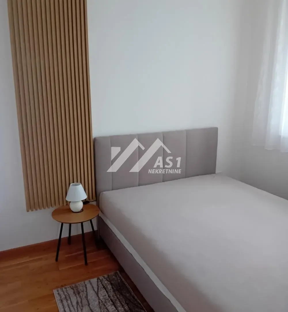 Izdavanje, jednosoban stan, 40m², Avijatičarsko naselje, Novi Sad Sve Podlokacije