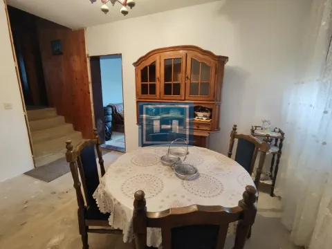 Prodaja, kuća, 308m², Bresje, Jagodina - image 8