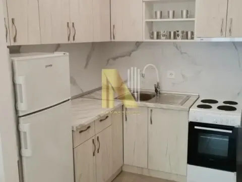 Izdavanje, dvosoban stan, 40m², Novi Sad, Srbija - image 9