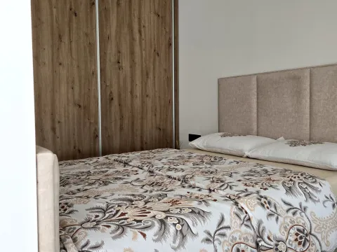 Daily-rent, studio apartment, 35m², Donja Gorica, Podgorica - image 8