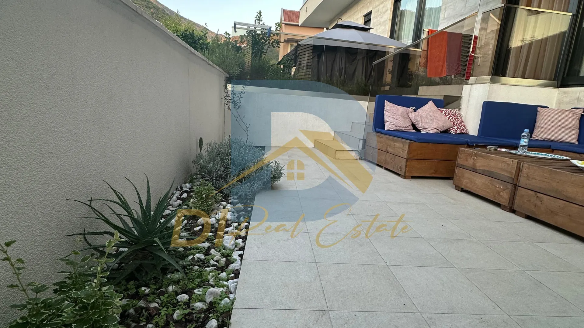 Prodaja, jednosoban stan, 38m², Donja Lastva, Tivat