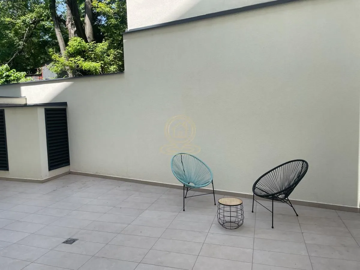 Izdavanje, dvosoban stan, 41m², Čubura, Beograd