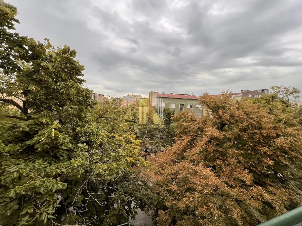 Prodaja, trosoban stan, 61m², Stari grad, Novi Sad