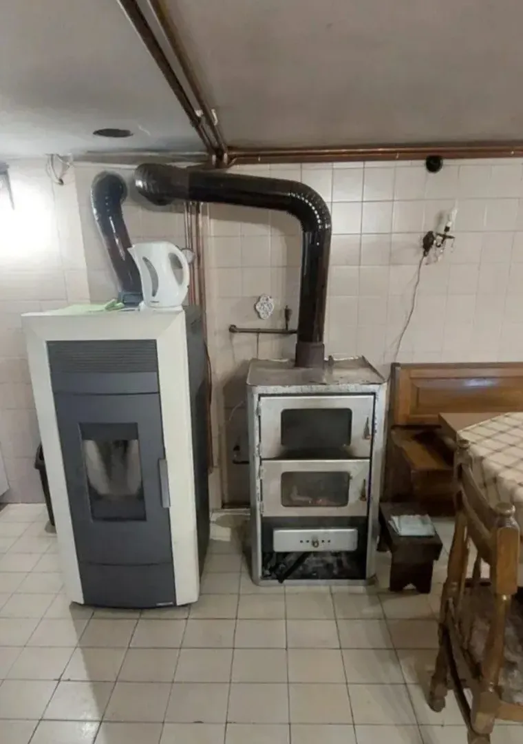 Sale, house, 288m², Trešnja-Koviona, Sopot