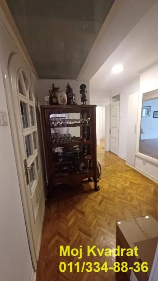 Prodaja, četvorosoban stan, 105m², Savski Venac, Beograd