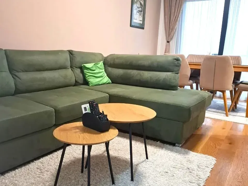 Izdavanje, stan, 70m², Tivat, Crna Gora