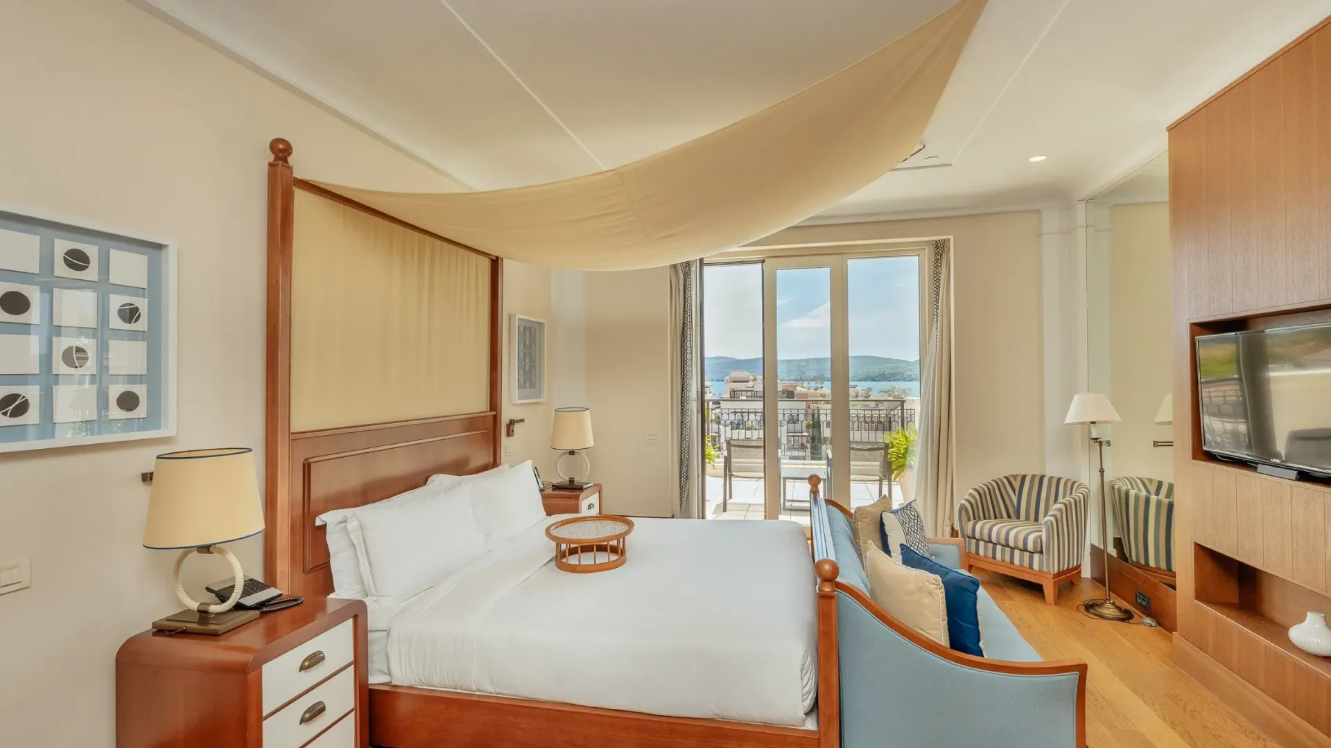 Prodaja, četvorosoban stan, 620m², Porto Montenegro, Tivat