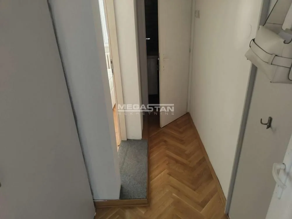 Rent, two bedroom apartment, 40m², Stari Grad, Beograd