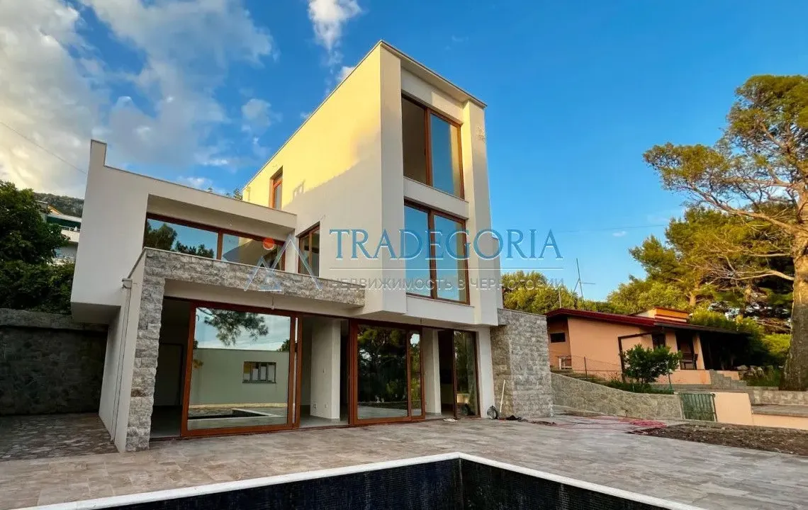 Prodaja, kuća, 292m², Bar, Crna Gora