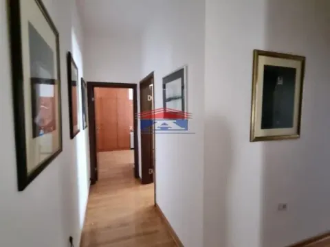 Izdavanje, poslovni prostor, 123m², Bulevar Evrope, Novi Sad Sve Podlokacije - image 10