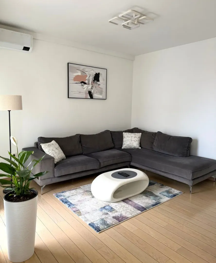 Prodaja, četvorosoban stan, 72m², Podgorica, Crna Gora