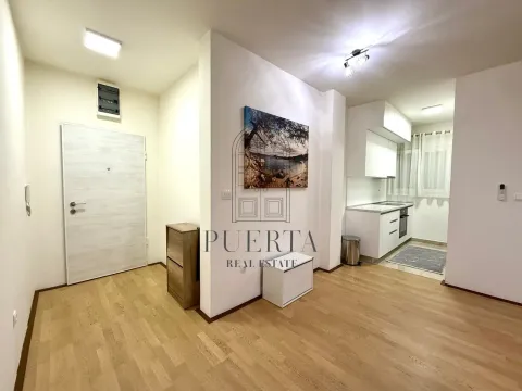 Rent, two bedroom apartment, 70m², 1 maj, Podgorica - image 16