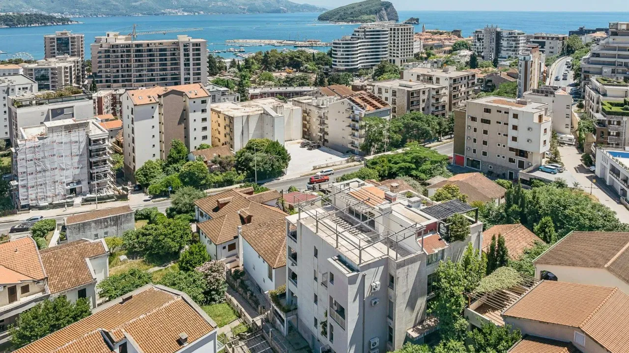 Prodaja, jednosoban stan, 64m², Budva, Crna Gora