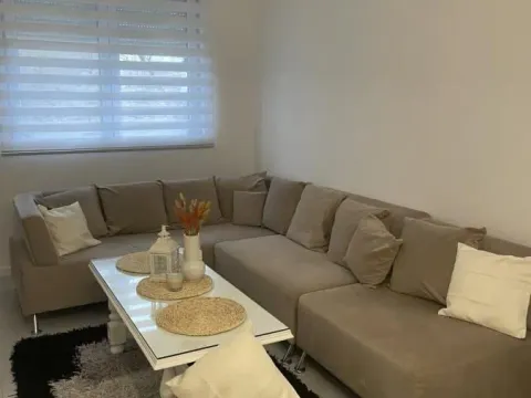 Rent, two bedroom apartment, 55m², Stari Grad, Beograd - image 4