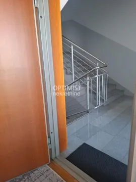 Izdavanje, četvorosoban stan, 100m², Tašmajdan, Palilula Sve Podlokacije - image 18