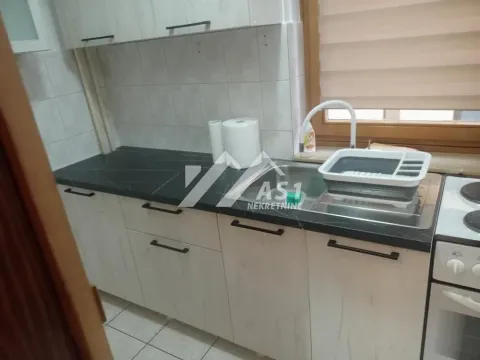Izdavanje, dvosoban stan, 60m², Centar, Novi Sad - image 7