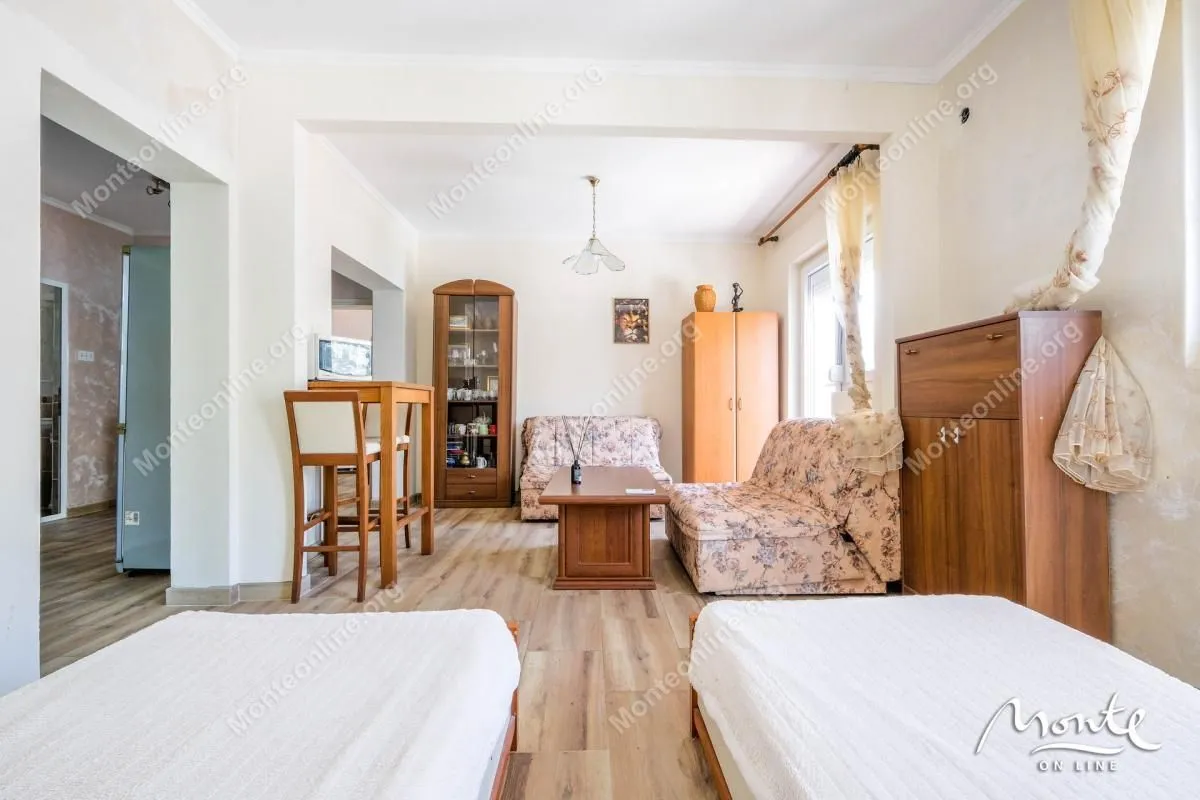 Prodaja, kuća, 172m², Muo, Kotor
