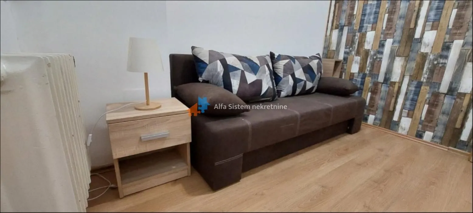 Izdavanje, dvosoban stan, 44m², Stari Grad, Beograd