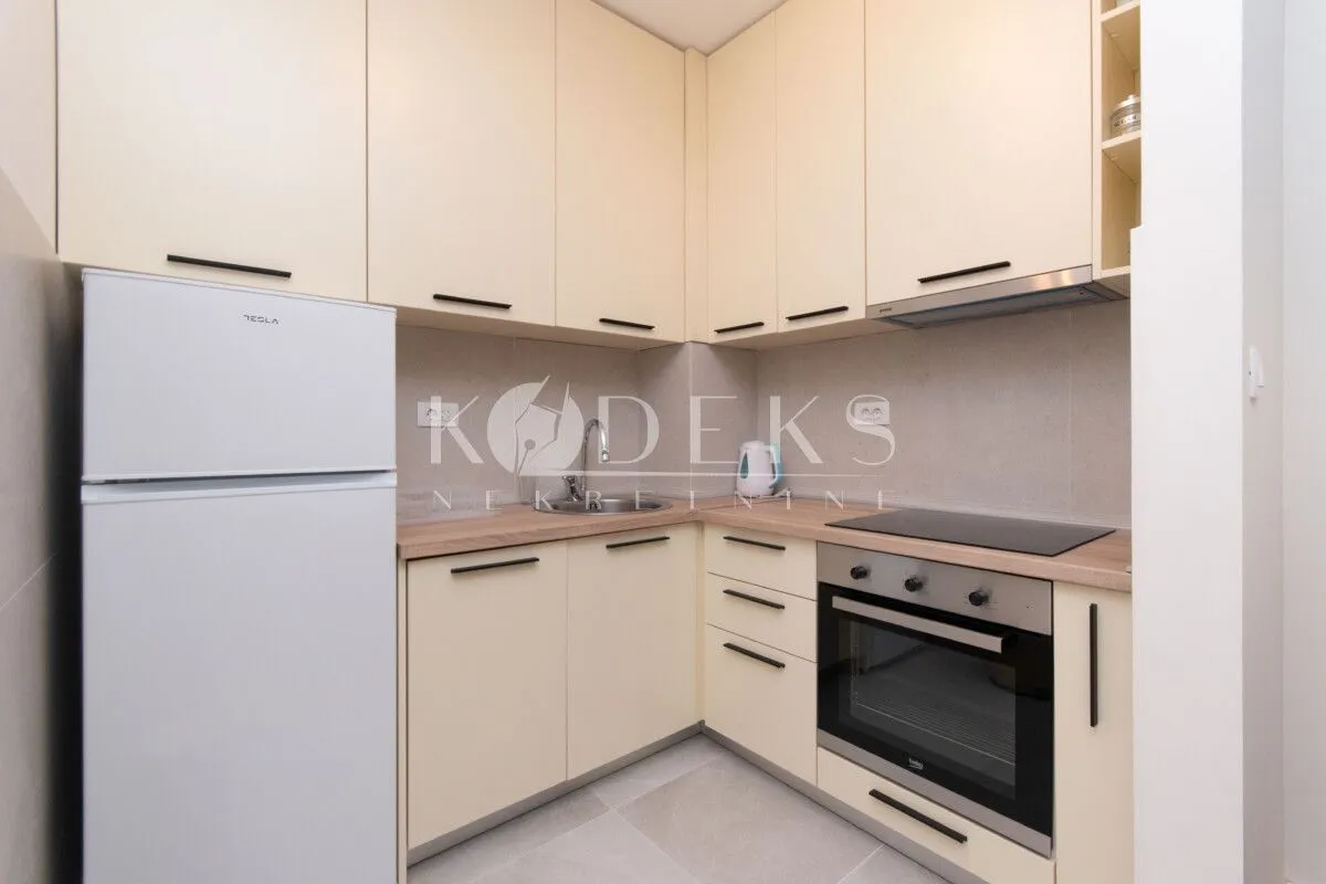 Izdavanje, jednosoban stan, 39m², Central Point, Podgorica