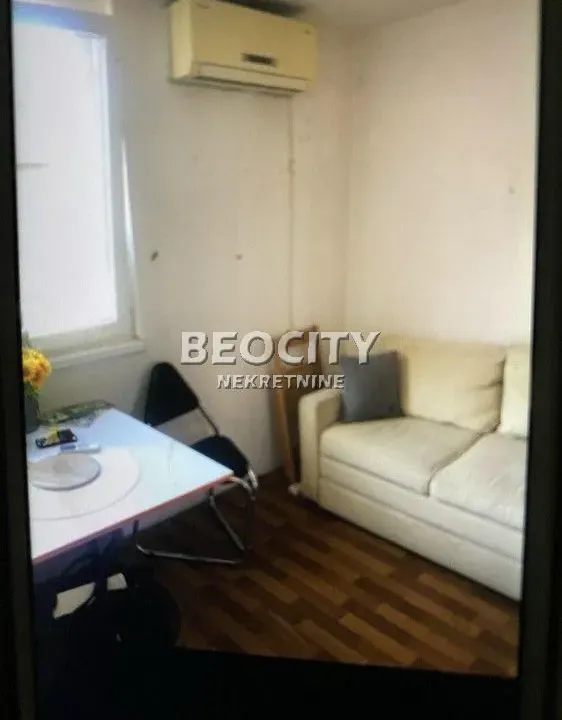 Izdavanje, jednosoban stan, 26m², Crveni Krst, Beograd