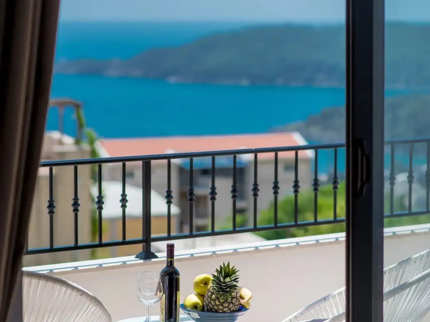 Sale, house, 170m², Bečići, Budva