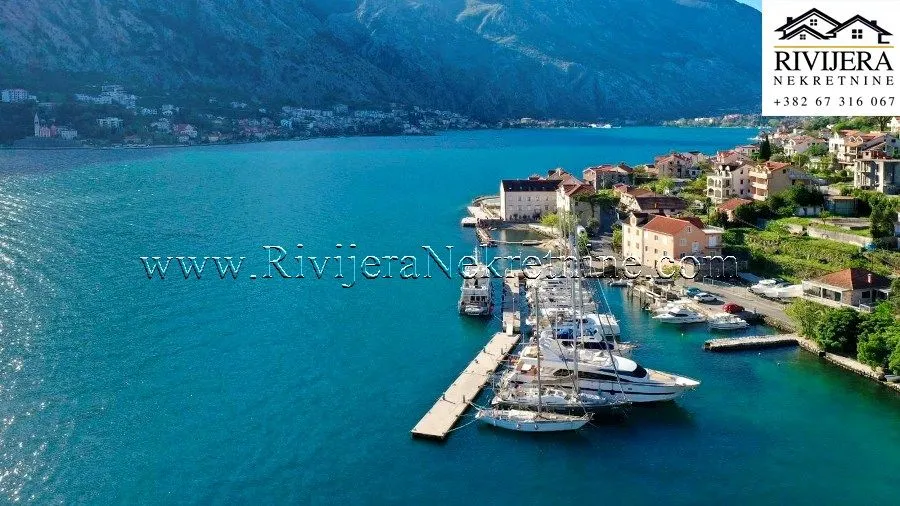 Sale, house, 300m², Prčanj, Kotor