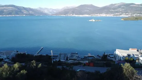 Zemljište in Radovići