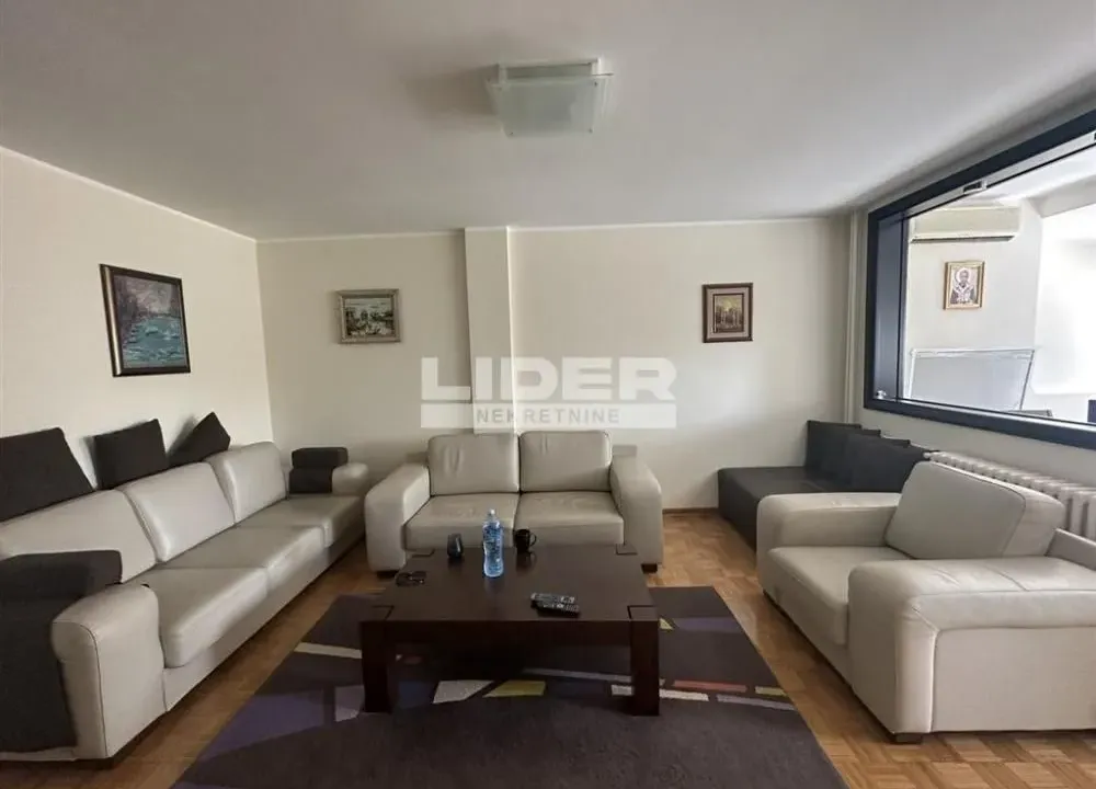 Izdavanje, dvosoban stan, 51m², Novi Beograd Sve Podlokacije, Beograd