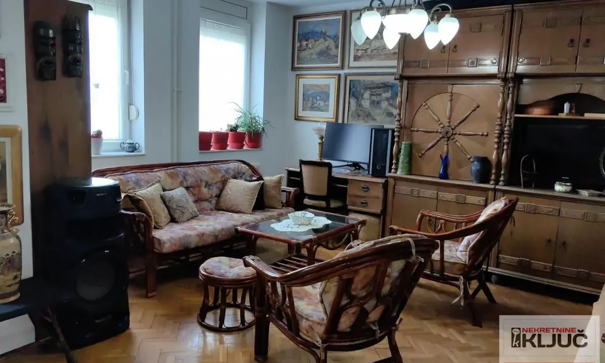 Sale, two bedroom apartment, 59m², Centar, Novi Sad